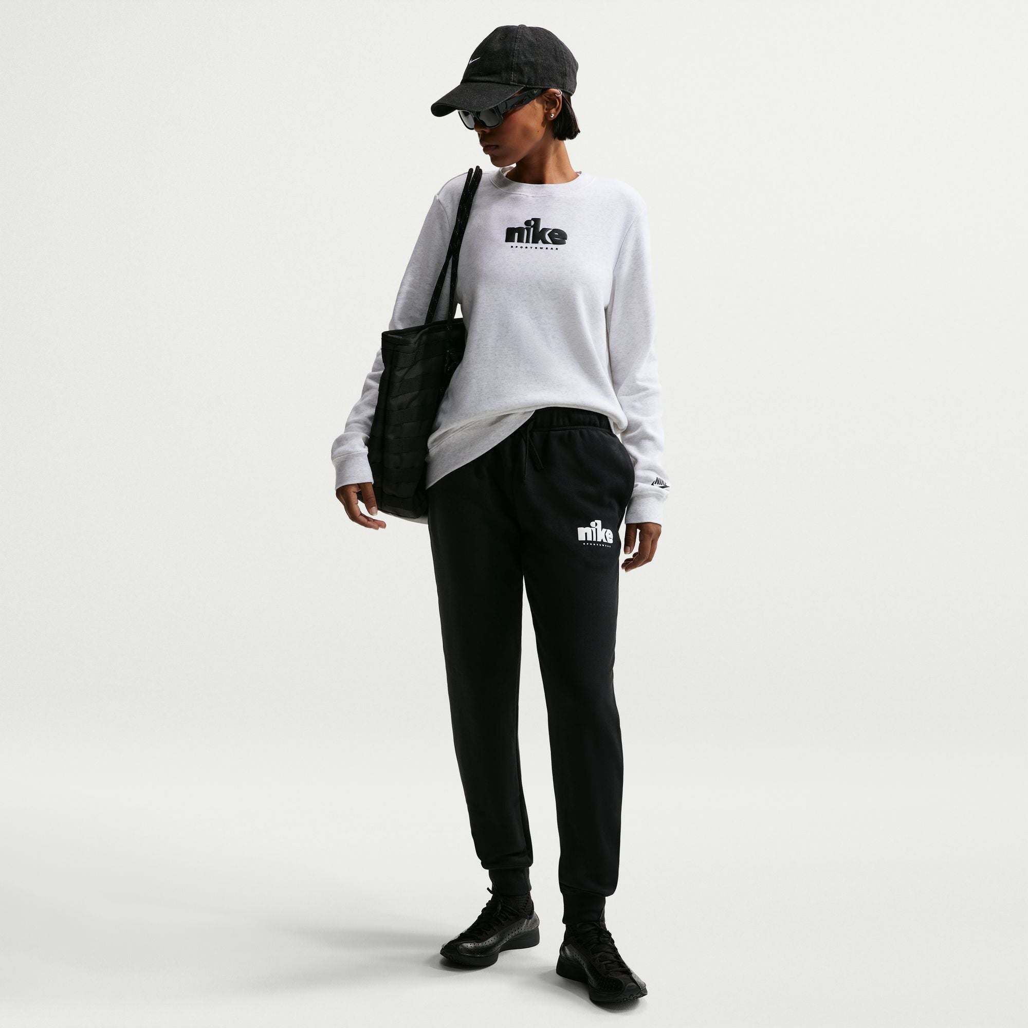 Nike Womens Mid-Rise Pants - Black